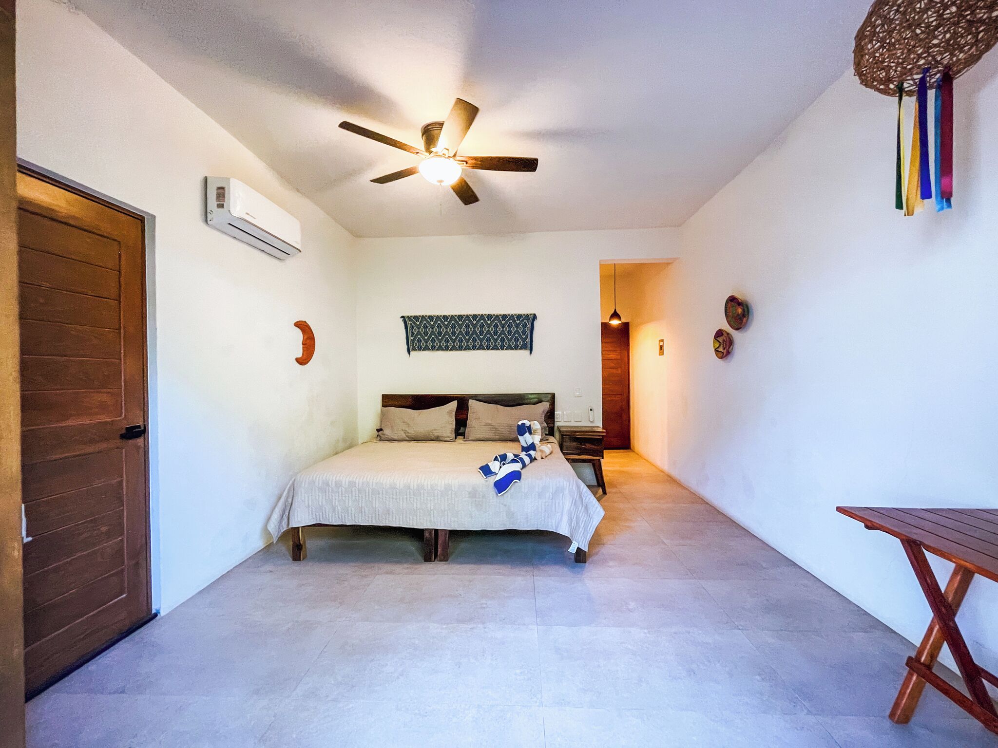 1 多间卧室、办公桌、免费 WiFi、床单