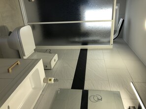 Douche, serviettes fournies