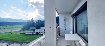 Apartamento vacacional con balcon y linda vista