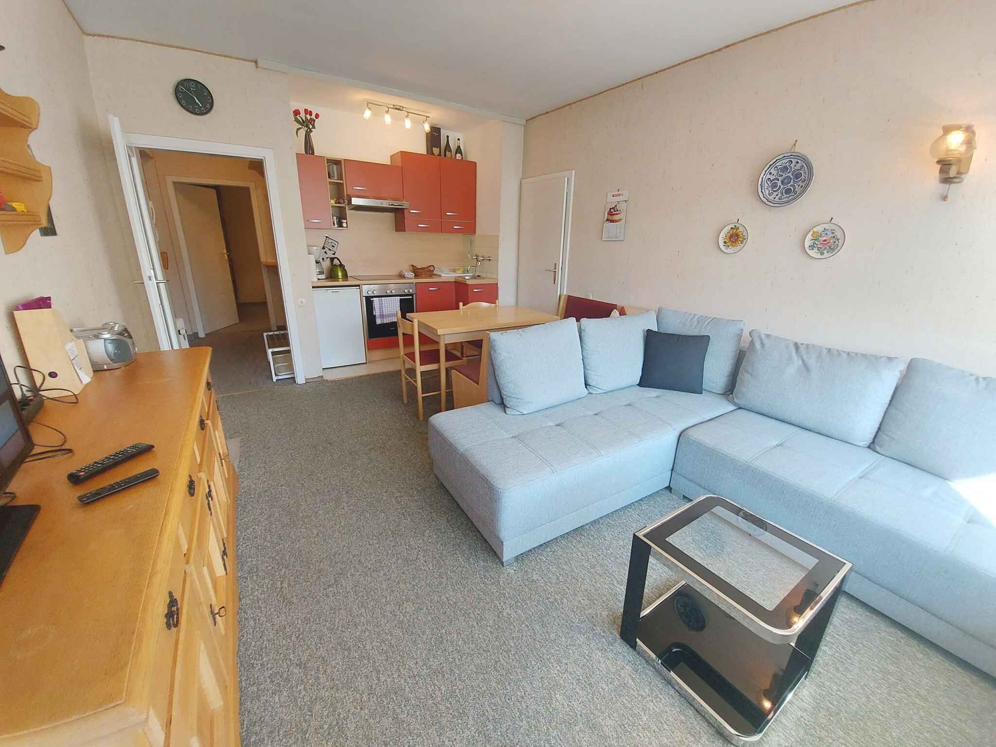 Fernseher, Stereoanlage