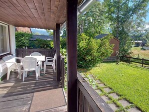 تناول الطعام بالخارج