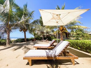 Property grounds - Casa Hermoso Cariño: Magnolia Bungalow (Troncones)