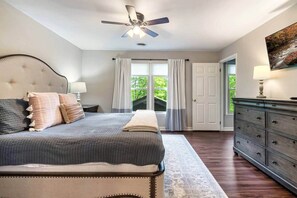 3 bedrooms, iron/ironing board, travel cot, free WiFi