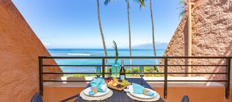 Kuleana 613 1 Bdrm 1 Bedroom Condo by RedAwning