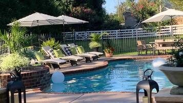 House, 2 Bedrooms | Pool | Outdoor pool