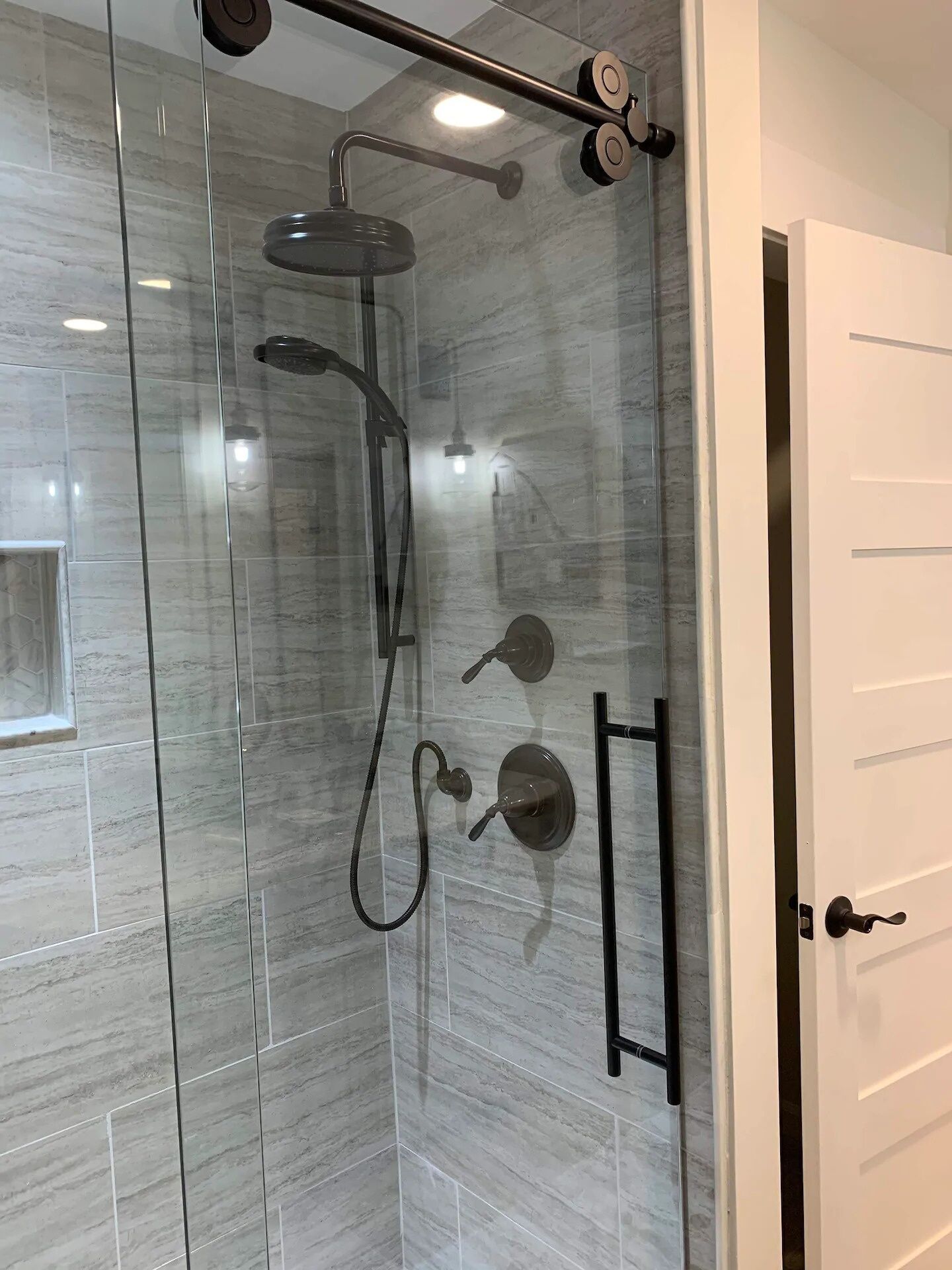 House, 2 Bedrooms | Bathroom | Towels, shampoo