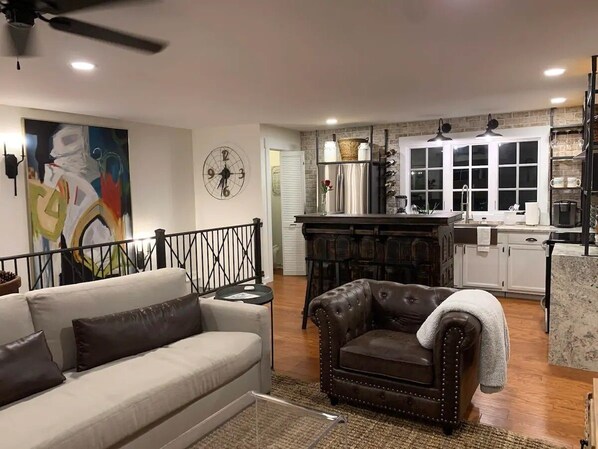 House, 2 Bedrooms | Living area