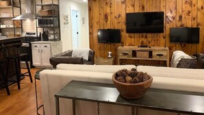 Casa, 2 quartos | Área de estar