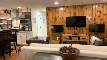 Casa, 2 habitaciones | Área de sala de estar