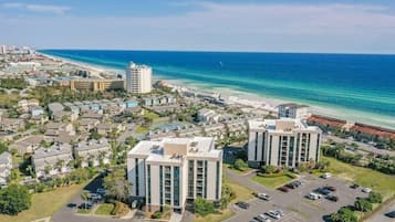 Condo, 2 Bedrooms | Exterior