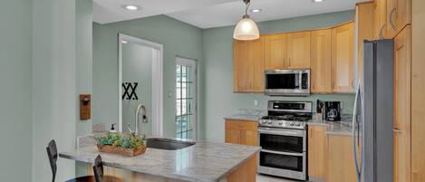 منزل - ٣ غرف نوم | مطبخ خاص | ثلاجة، ميكروويف، فرن، غسالة أطباق