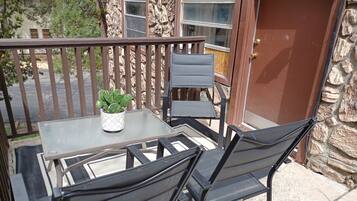 Condo, 6 Bedrooms | Balcony