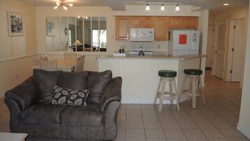 Villa, 2 Bedrooms | Interior