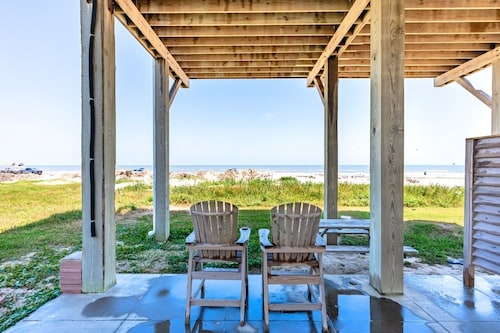 The Shore House 3 Bedroom Home by RedAwning