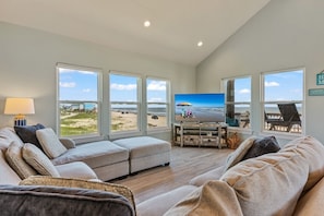 House, 3 Bedrooms | Living area | Smart TV, streaming services - The Shore House 3 Bedroom Home by RedAwning (Port Bolivar)