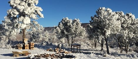 Cabin, 1 Bedroom | Property grounds