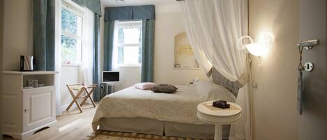 5 عدّة غرف نوم ومكواة/لوح كي وسرير سفر وواي فاي مجانًا