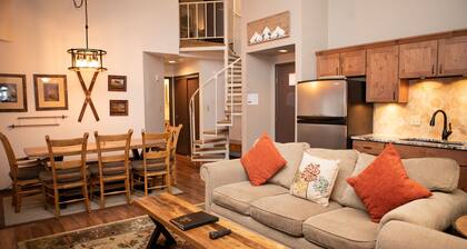 1168 Flying Dutchman 2 Bedroom Condo by RedAwning