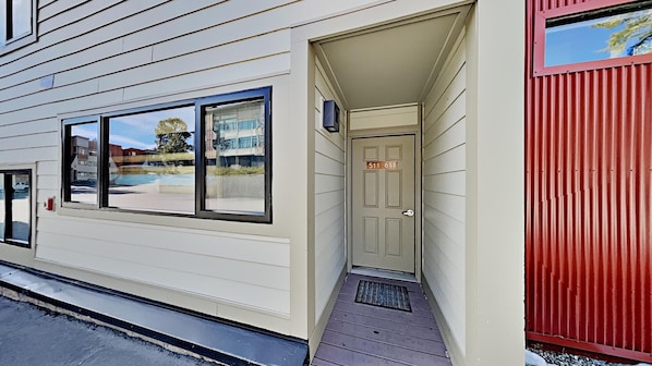 Condo, 2 Bedrooms | Exterior