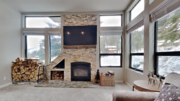 Condo, 2 Bedrooms | Interior