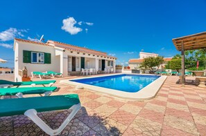 Pool - Family-Friendly Vacation Home "Villas Vanessa & Ruth" with Pool and Terrace (Cala en Porter)