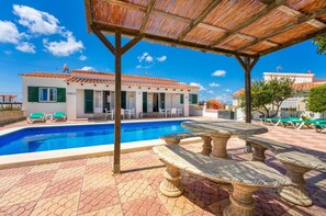 Pool - Family-Friendly Vacation Home "Villas Vanessa & Ruth" with Pool and Terrace (Cala en Porter)