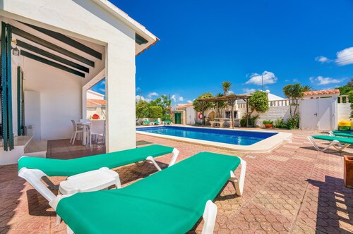 Family-Friendly Vacation Home "Villas Vanessa & Ruth" with Pool and Terrace