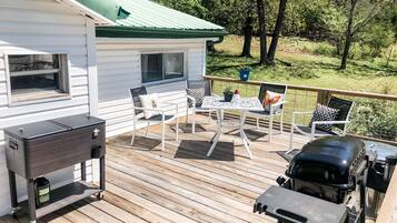 屋外ダイニングエリア