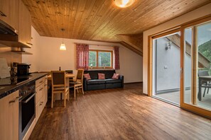 Interior - Apartment "Toni Verena" with Mountain View, Shared Sauna & Garden (Feldthurns)