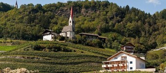Apartment "Toni Stefan" with Mountain View, Shared Sauna, Wi-Fi & Private Terrace