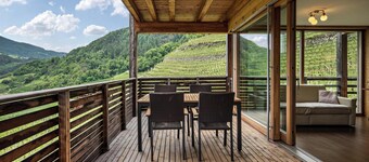 Apartment "Toni Marlis" with Mountain View, Shared Sauna, Wi-Fi and Terrace