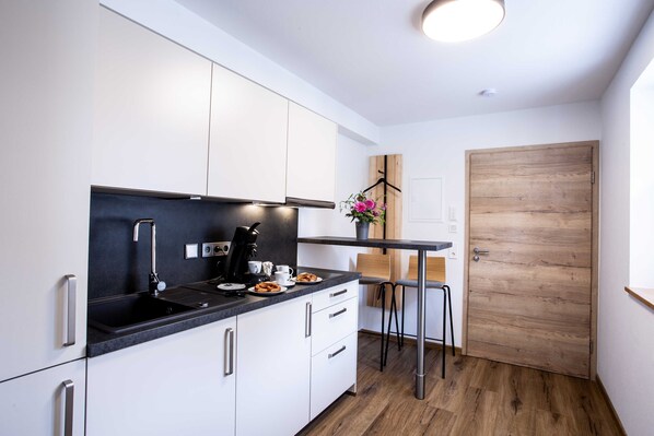 Unclassified image, 1 of 13, button