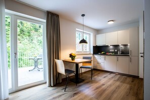 Unclassified image, 5 of 14, button - Nussbaum - Siegelsbacher Mühle (Siegelsbach)