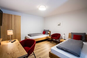 Unclassified image, 2 of 13, button