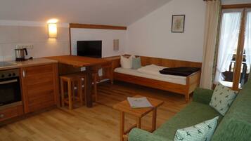 1 bedroom, in-room safe, WiFi, bed sheets