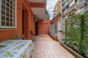 Appartement, 1 chambre, vue sur la ville | Balcon