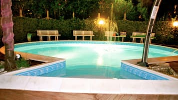 Udendørs pool
