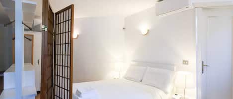 1 bedroom, iron/ironing board, bed sheets