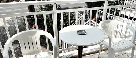 Appartamento, 2 camere da letto, fumatori, balcone | Ristorazione all'aperto