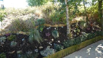 Bungalow, 3 Bedrooms, Patio | Garden