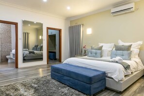 Vila, 3 kamar tidur, Boleh Merokok, teras | 3 kamar tidur dan seprai linen