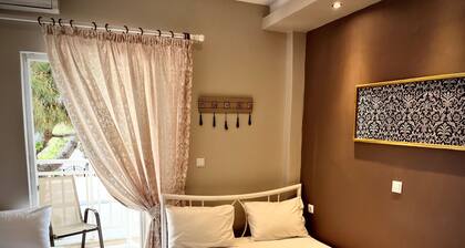 Room-beautiful Bedroom for 3 People in L