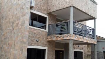 Villa, 3 chambres, fumeurs, terrasse | Extérieur