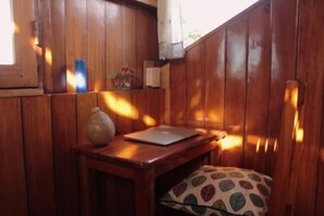 Dormitorio condiviso, 1 camera da letto, terrazzo | 1 camera, Wi-Fi