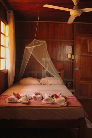 Room, 1 Bedroom, Terrace - Las Ballenas Quadruple Room With Double and Bunk bed (Drake Bay)