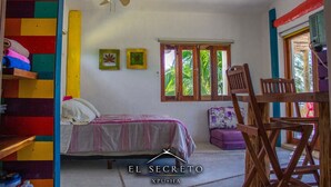 Casa, 1 quarto, para fumantes, terraço