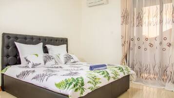 2 bedrooms, bed sheets