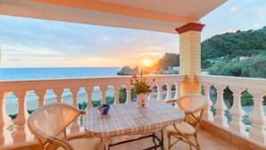 Unclassified image, 5 of 31, button - Beach House Tolis - Pelekas Beach (Corfu)