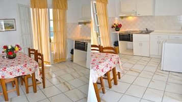 Apartment, 2 Bedrooms, Smoking, Balcony | Dining