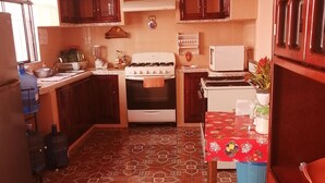 Room, 1 Bedroom | Private kitchen | Coffee/tea maker, cookware/dishes/utensils - Room-awesome King Room In City Center (San Cristóbal de las Casas)